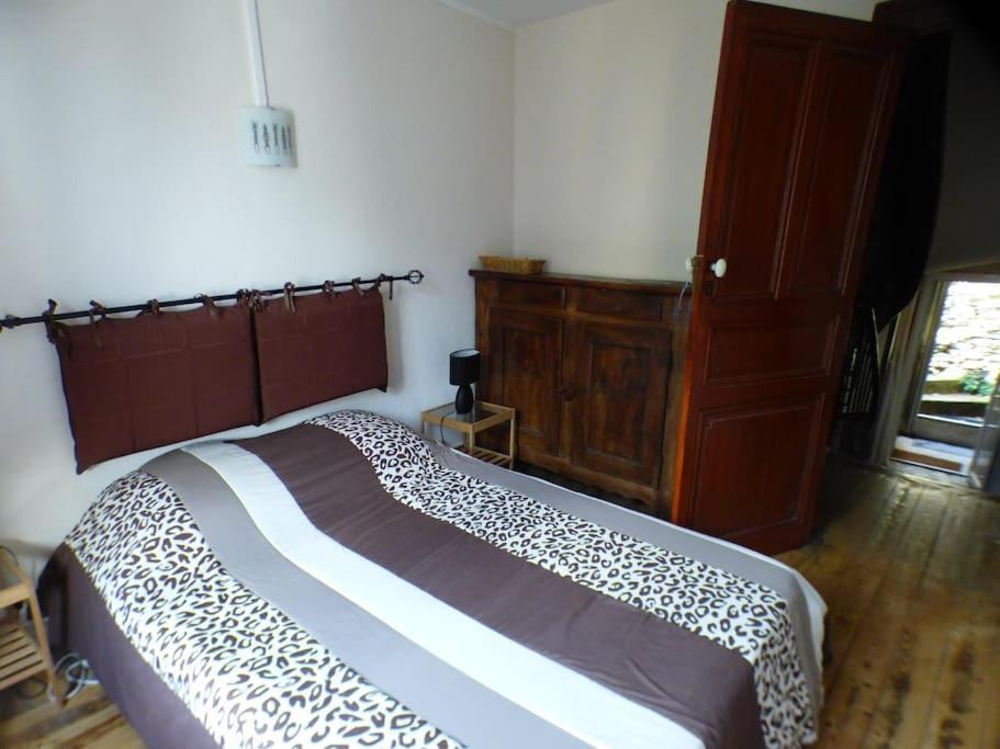 Maison Familiale Pour 8 Saint-Aventin Eksteriør billede