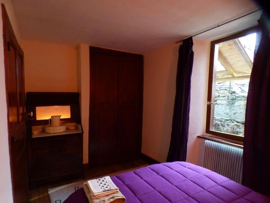 Maison Familiale Pour 8 Saint-Aventin Eksteriør billede