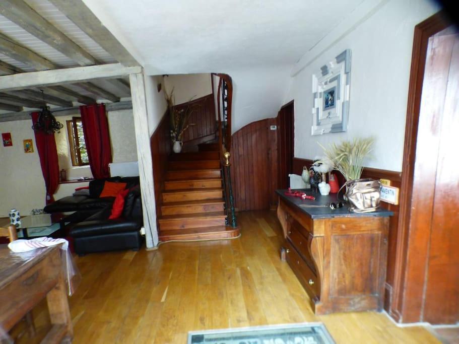 Maison Familiale Pour 8 Saint-Aventin Eksteriør billede