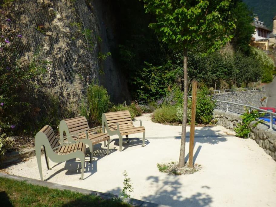 Maison Familiale Pour 8 Saint-Aventin Eksteriør billede