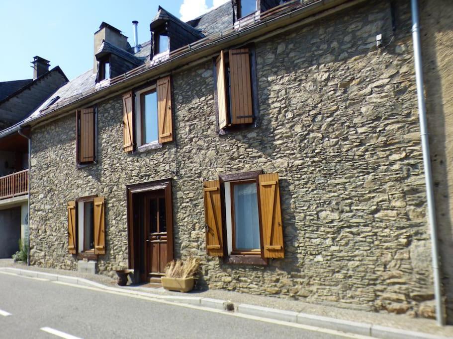 Maison Familiale Pour 8 Saint-Aventin Eksteriør billede